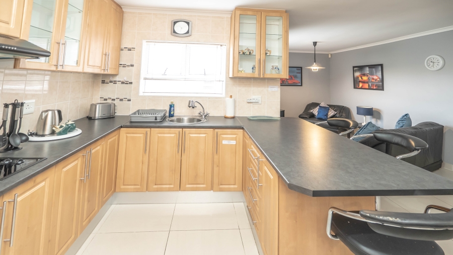 6 Bedroom Property for Sale in Rouxville Western Cape